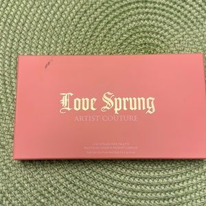 3/$20 NIB Love Sprung face palette Artist Couture